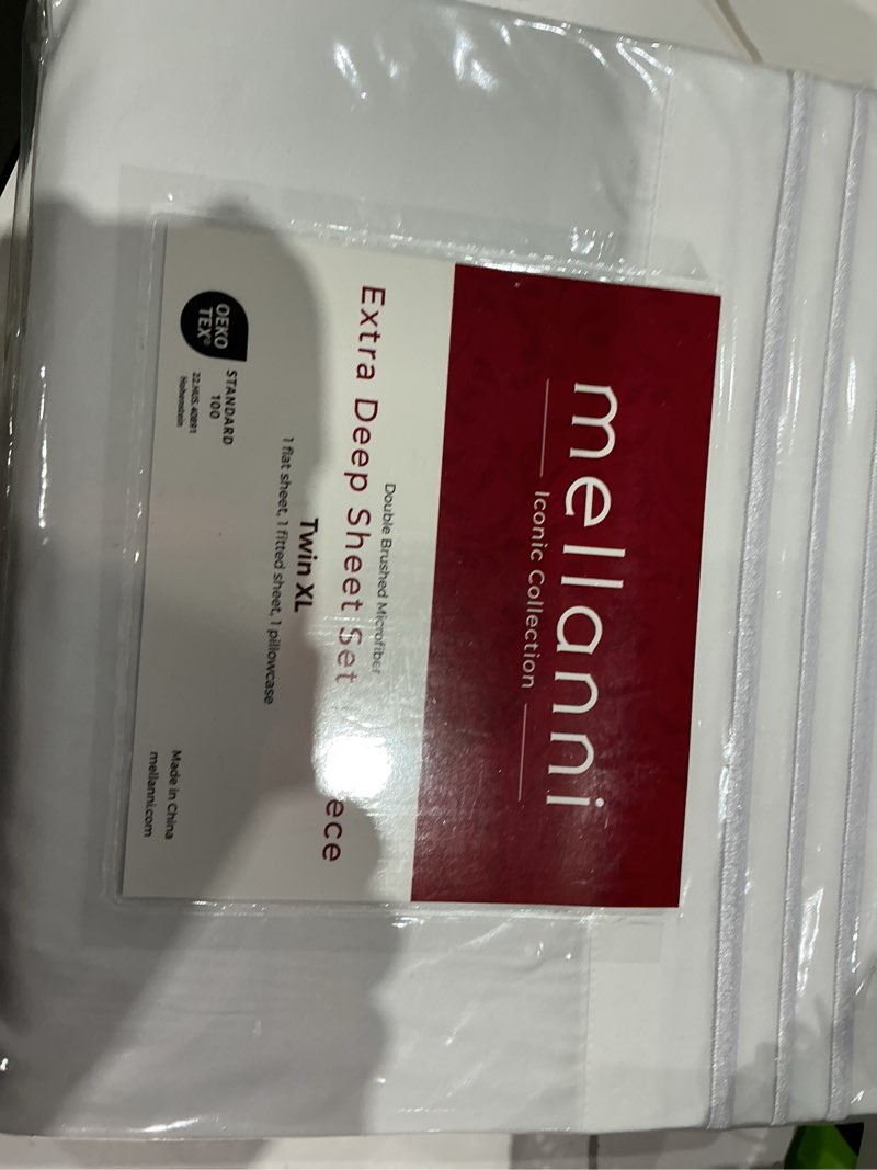 Condition photo showing New/Like New for mellanni extra deep twin xl sheets - 3 pc iconic collection bedding - hotel luxury, ultra soft, cooling bed sheets - wrinkle, fade, stain resistant (twin extra long, white) 1102 white twin xl - extra deep pocket