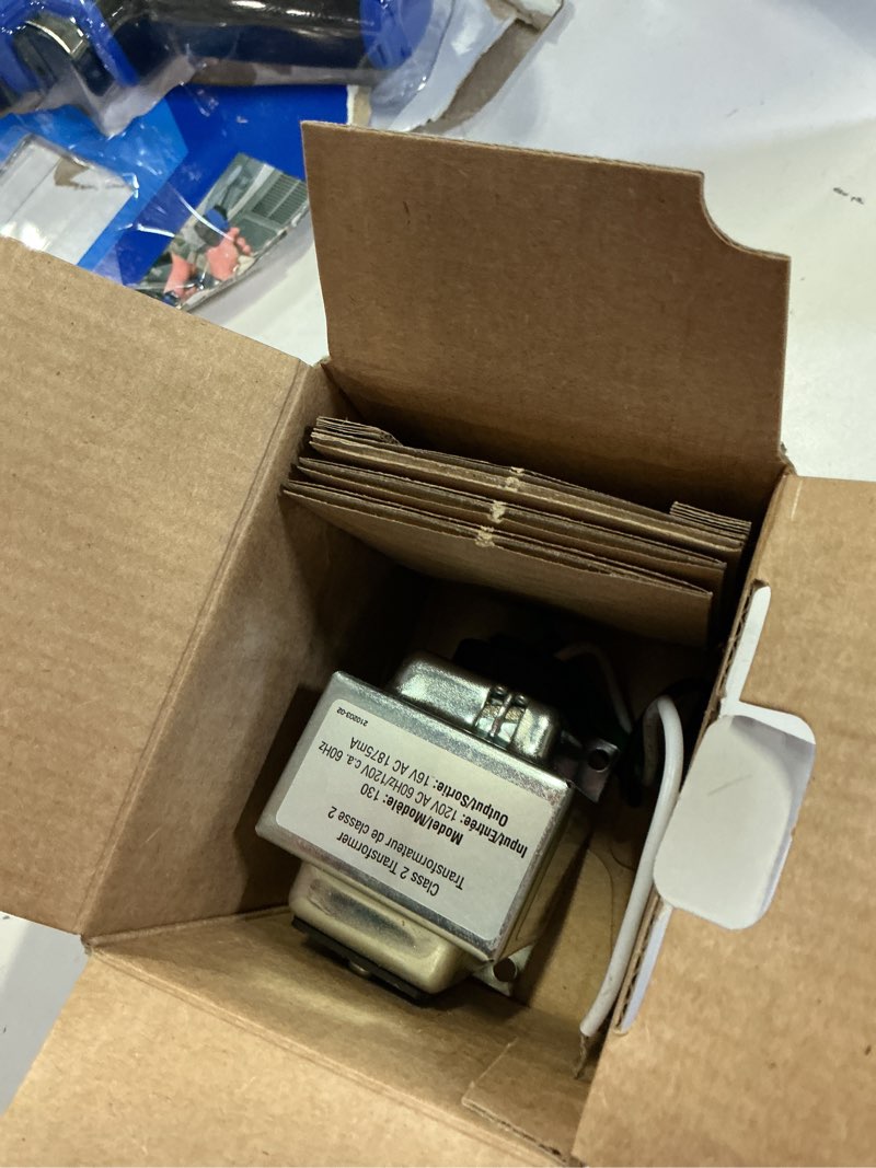 Condition photo showing Good Condition for utilitech silver doorbell transformer