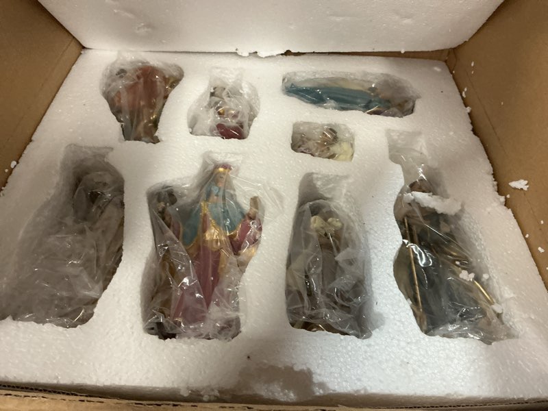 Condition photo showing Good Condition for Kurt S. Adler 6.25-Inch Nativity Set with 11-Inch Stable, 8 Piece Set