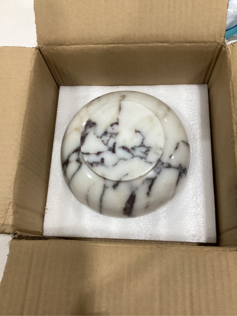 Condition photo showing New/Like New for Luxury decorative marble bowl for home decoration for decoration,Key bowl for entryway table, Catchall for coins, change candy, organizer marble tray. Round-Calacatta Viola 7.8"L x 7.8"W x 2.3"H