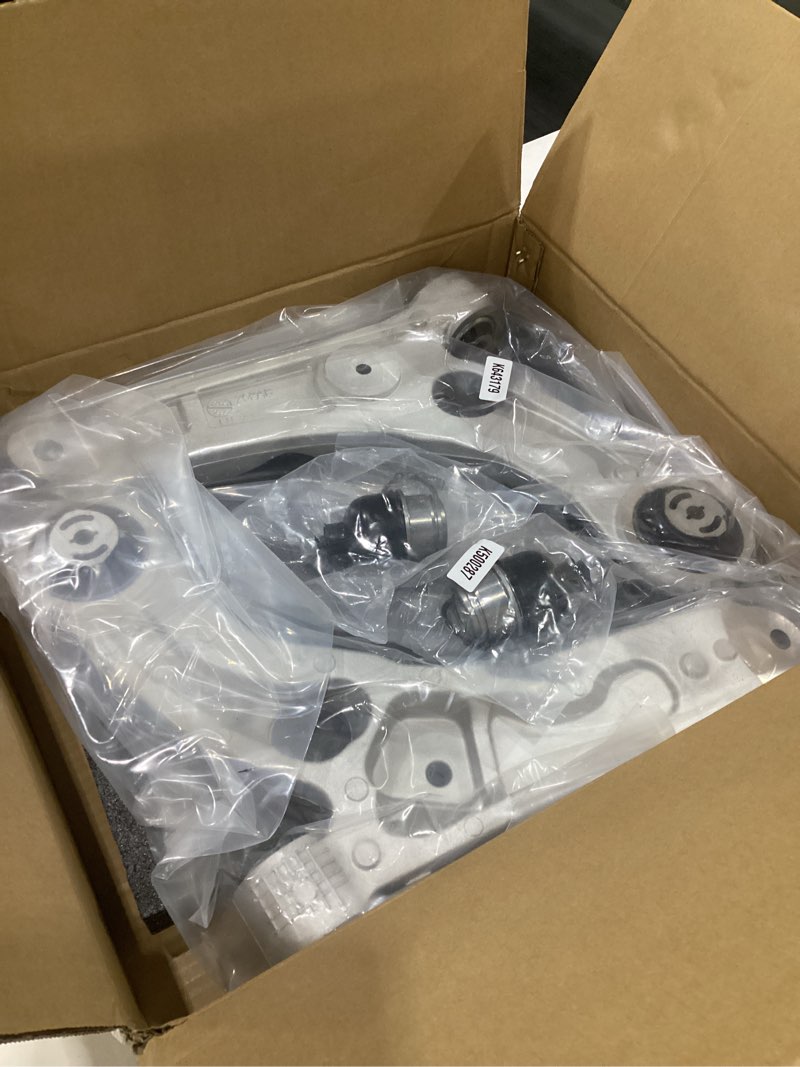 Condition photo showing Good Condition for 4pcs suspension kit front lower control arm and ball joint compatible with 2014 2015 2016 2017 2018 jeep cherokee replace #k643179 k643180 k500287