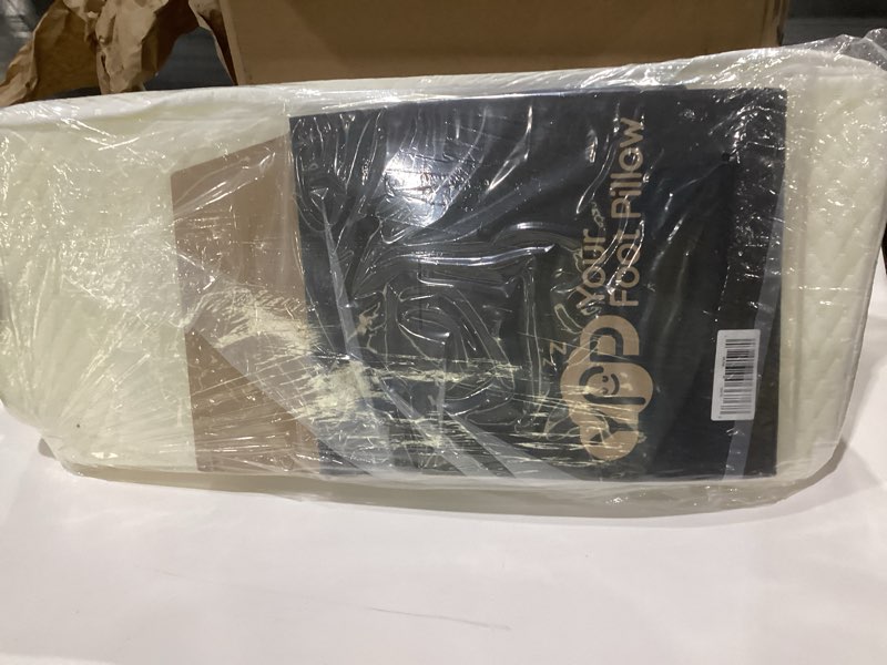 Condition photo showing Good Condition for triangle foot pillow - optimal restful sleep blanket elevation wedge pillow, comfortable sleep leg pillow, ankle support pillow, recommended for back/knee/hip pain 11\" x 26\" white triangle, similar to stock photo
