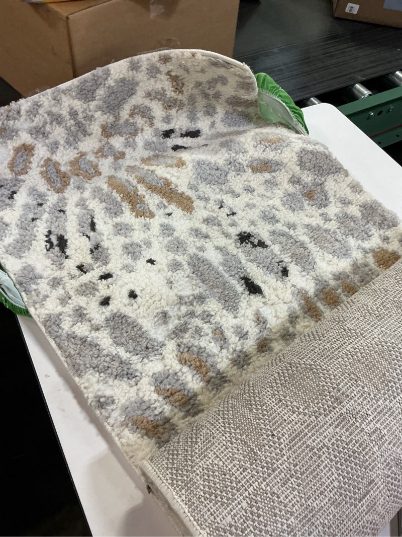Condition photo showing As Is for Unique Loom Oasis Collection Area Rug - Water (2' x 6' Runner, Gray/ Ivory) 2' x 6' (Runner) Gray/Ivory