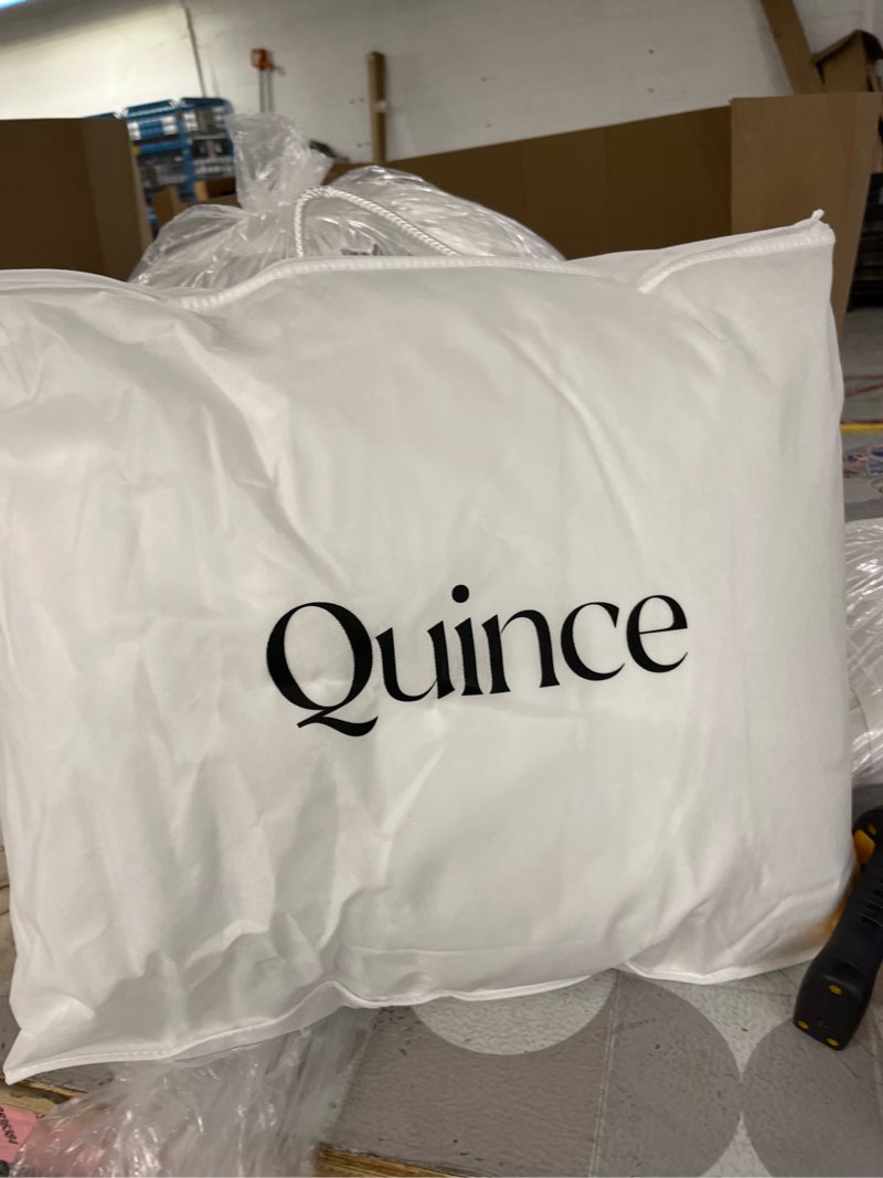 Condition photo showing Good Condition for all-season premium down alternative comforter, king/cal king, white