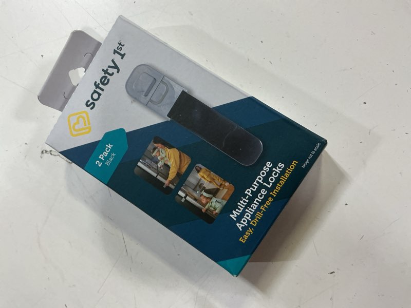 Condition photo showing Good Condition for safety 1?? multi-purpose appliance lock (2pk)  black