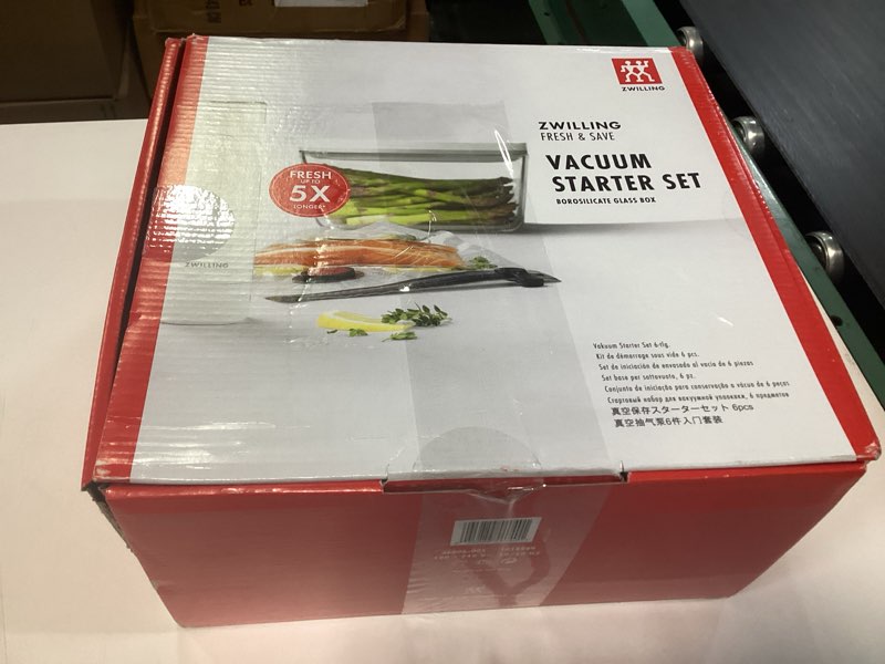 Condition photo showing New/Like New for zwilling fresh & save vacuum sealer machine starter set with airtight food storage container glass, sous vide bags, meal prep