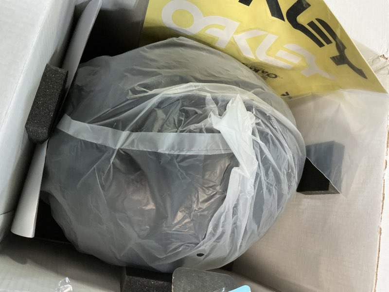 Condition photo showing Good Condition for Oakley MOD1 (Y) Blackout Medium