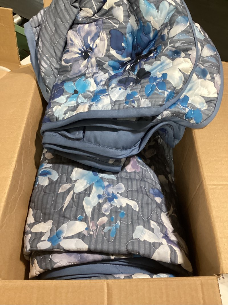 Condition photo showing As Is for dobuyly blue floral quilt set king size, botanical flowers bedspreads coverlet set, 3 pieces soft lightweight microfiber quilt bedding set for all seasons 110"x90" blue king