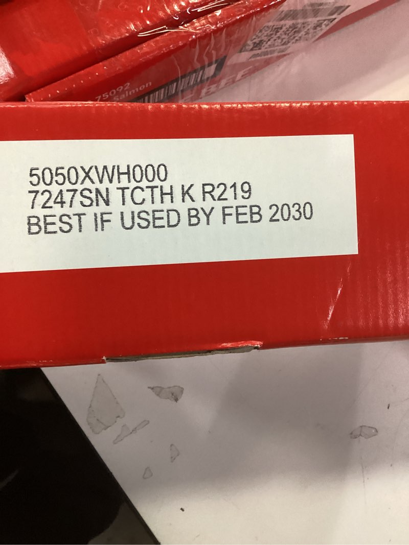 Condition photo showing New/Like New for Bumble Bee Smoke Flavored Red Coho Salmon Fillets in Oil, 3.75 oz (Pack of 12) - 19g Protein - Skinless, Boneless - Great for Snacks & Recipes - Gluten Free Coho - Skinless & Boneless - Smoke Flavored in Oil 3.75 Ounce (Pack of 12)