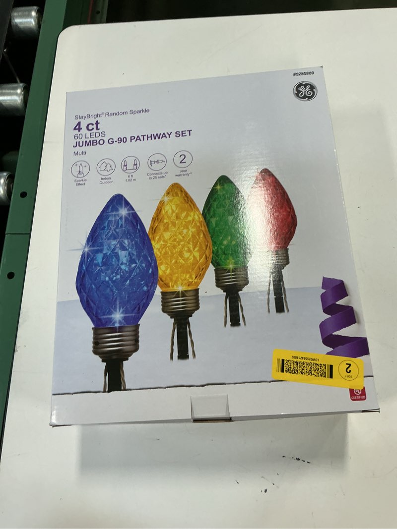 Condition photo showing New/Like New for GE Pathway Markers Random Sparkle 4-Marker Multicolor Light Bulb Christmas Item #5280889 Model #72526LO