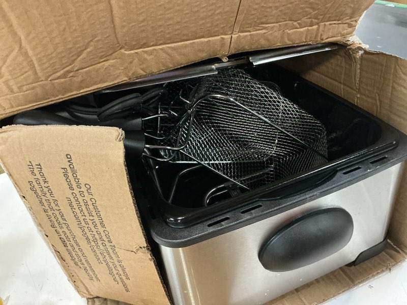 Condition photo showing As Is for Elite Gourmet Electric Deep Fryer, 4.5 Qt Total Oil Capacity (Dual 2-Qt Split Baskets), 1700 Watts, Stainless Steel, Separates Foods for Simultaneous Cooking, Stainless Steel 2 Baskets Stainless Steel and Black