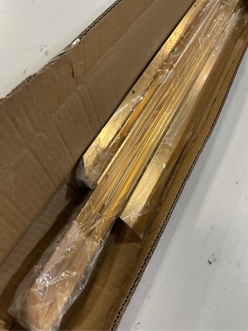 Condition photo showing Good Condition for canfravas canvas frame 18x24, diy metal canvas floating frame, canvas floater frame for 0.6"-0.9" deep canvas painting (gold,18"x24") gold 18"x24"
