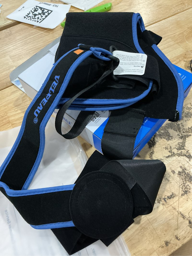 Condition photo showing Good Condition for velpeau arm sling shoulder immobilizer for women and men, fit left or right arm - rotator cuff support brace - medical sling for shoulder, clavicle, elbow injury (comfort type, large: bust 33.5?-41?) large (pack of 1) comfort version