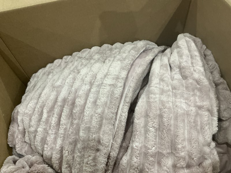 Condition photo showing As Is for bedelite fleece queen comforter set -super soft & warm fluffy lotus pink bedding, luxury fuzzy heavy bed set for all season with 2 pillow cases lotus pink queen