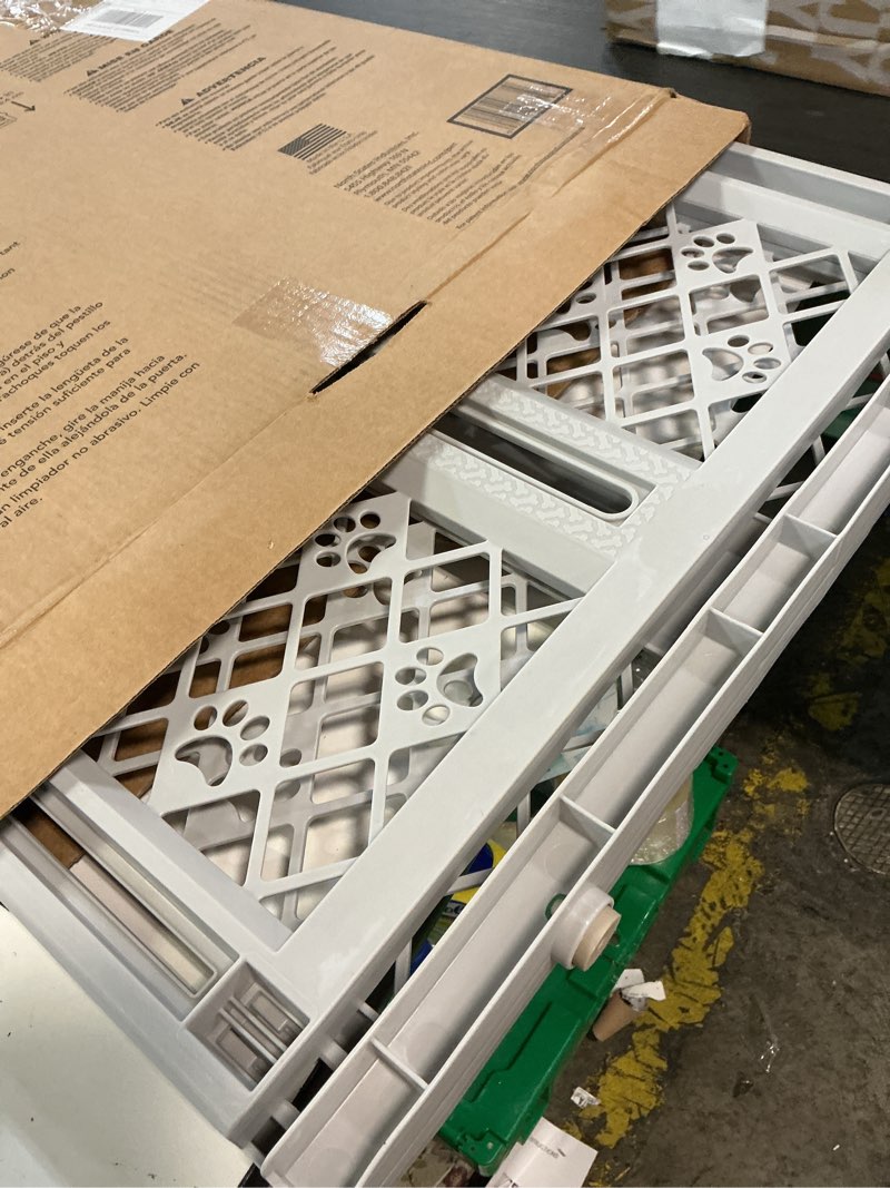 Condition photo showing Good Condition for mypet north states paws portable pet gate: 26-40" wide. pressure mount. no tools needed. made in usa. dog gate 23" tall, expandable, durable dog gates for doorways, light gray