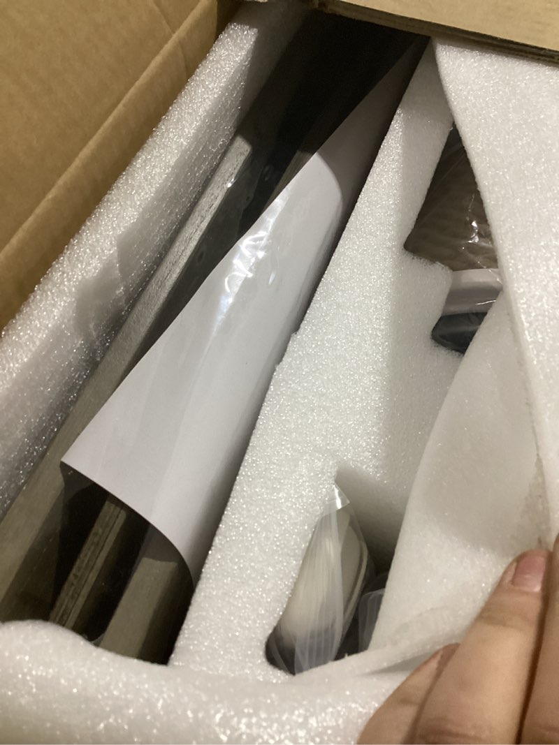 https://lotting-media.assets.bidfta.com/lotting_f52123ec-3abe-43f5-a7ea-1eb043af4f7a
