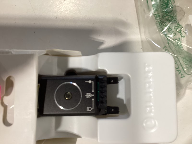 Condition photo showing New/Like New for olight baldr s 800 lumens compact rail mount weaponlight with green beam and white led combo, magnetic usb rechargeable tactical flashlight with 1913 or gl rail, battery included (black) green beam with white light combo black