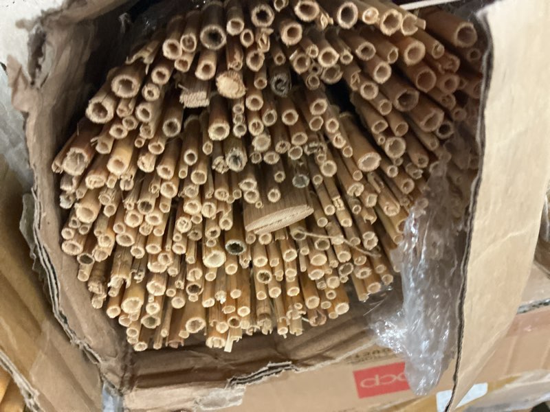 Condition photo showing New/Like New for backyard x-scapes 72-in x 72-in natural light filtering cordless outdoor roman shade