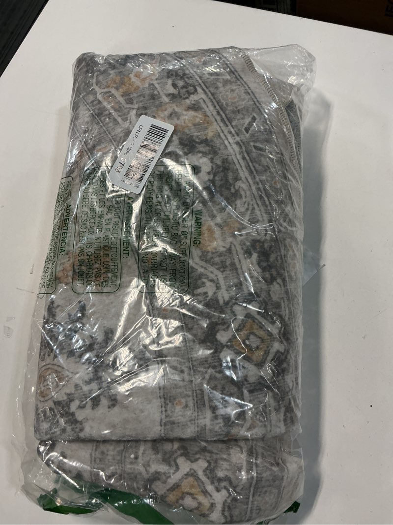 Condition photo showing New/Like New for Similar Washable Rugs 7x9 Area Rug Large Rugs for Living Room - Oriential Distressed Printed Floral Carpet - Non Slip with Rubber Backing Area Rug 7'x9' Beige 7' x 9' (Rectangular) Beige