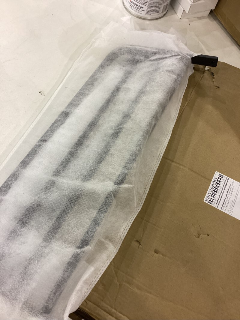 Folding towel holder