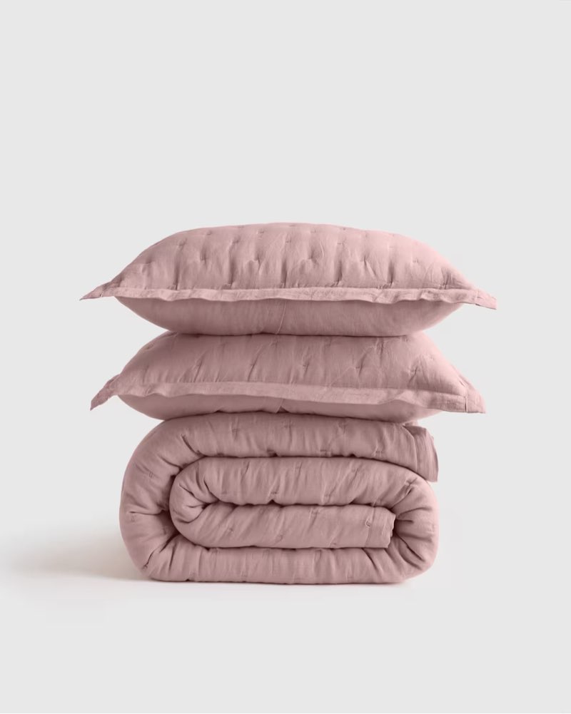 Condition photo showing Good Condition for european linen dream quilt color: dusty mauve size: king/cal king
