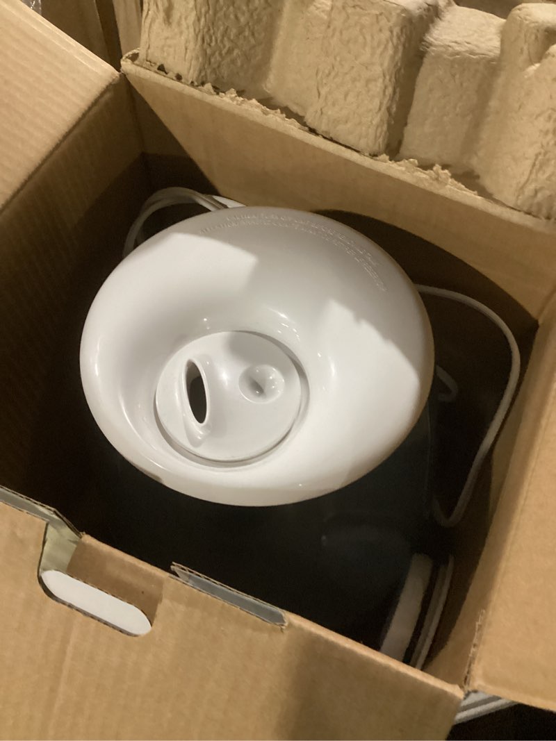 Condition photo showing Good Condition for VICKS HUMIDIIFER, ULTRASONIC, FILTER-FREE  V4600 