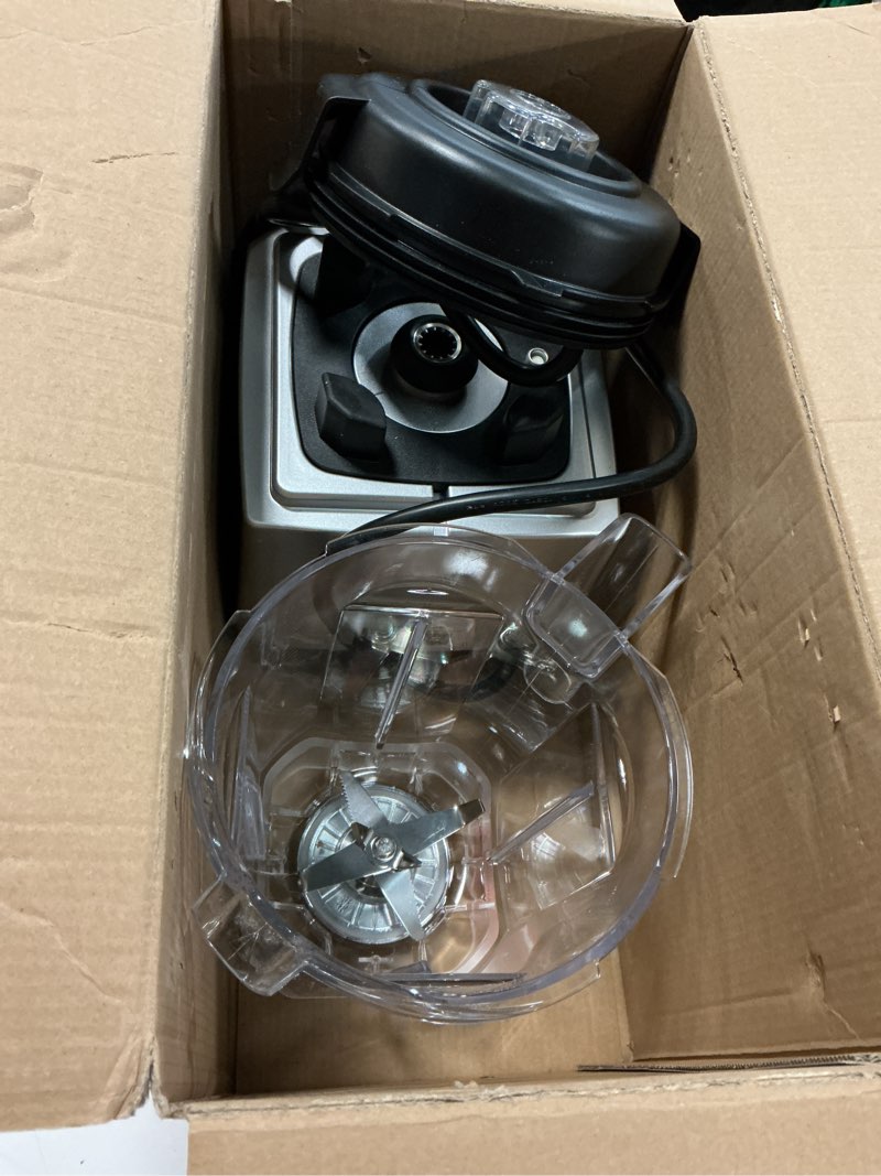 Condition photo showing Good Condition for aeitto blenders for kitchen 1800w professional countertop blender, 68oz large capacity smoothie blender with 3 programs & 7 speeds for smoothies, ice crush, frozen drinks, black black 68oz