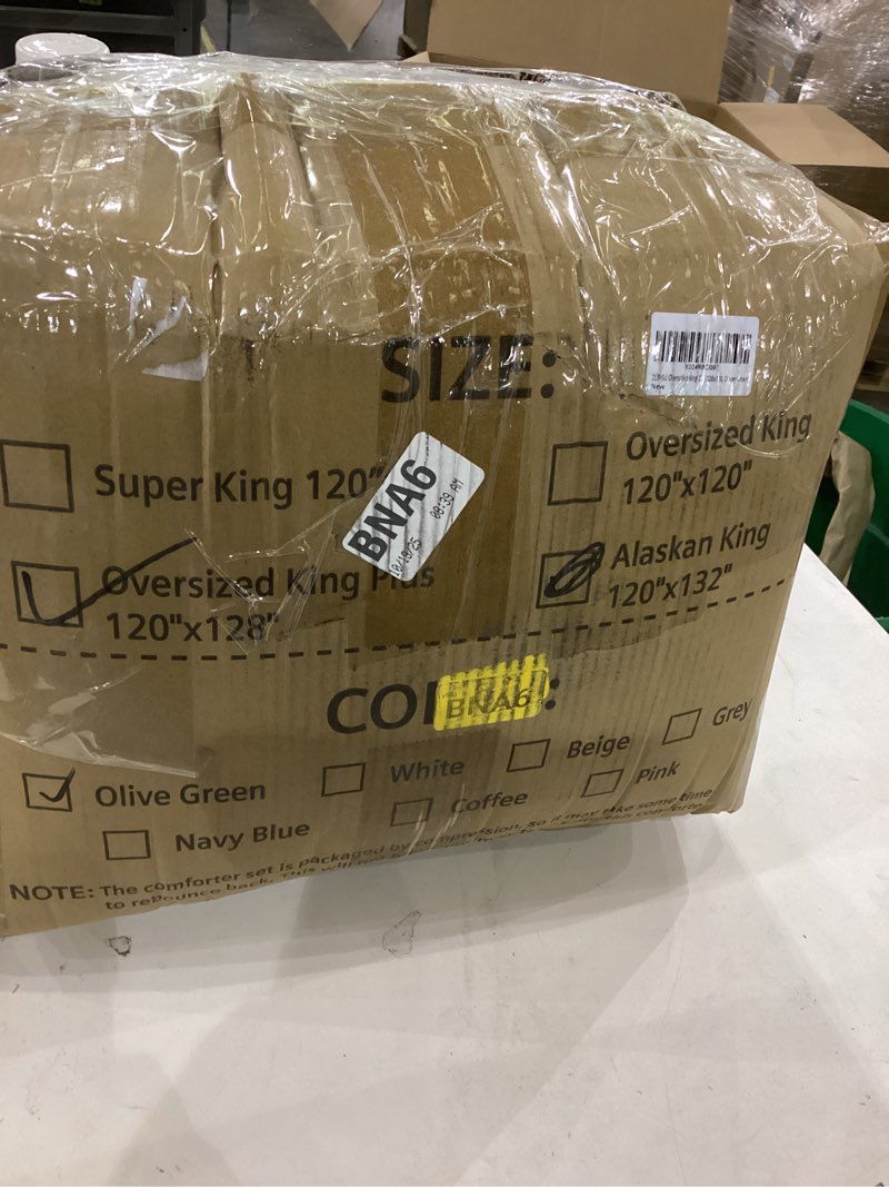 Condition photo showing Good Condition for Oversized King Comforter 128x120, 3 Pieces Luxurious Velvet Extra Large King Quilt Striped Bedspread Coverlet Bedding Set with 2 Pillow Shams 20x36 Ultra Soft Duvet Insert for All Season, Oliver Green Oversized King Plus (120"x128") Oliver Green