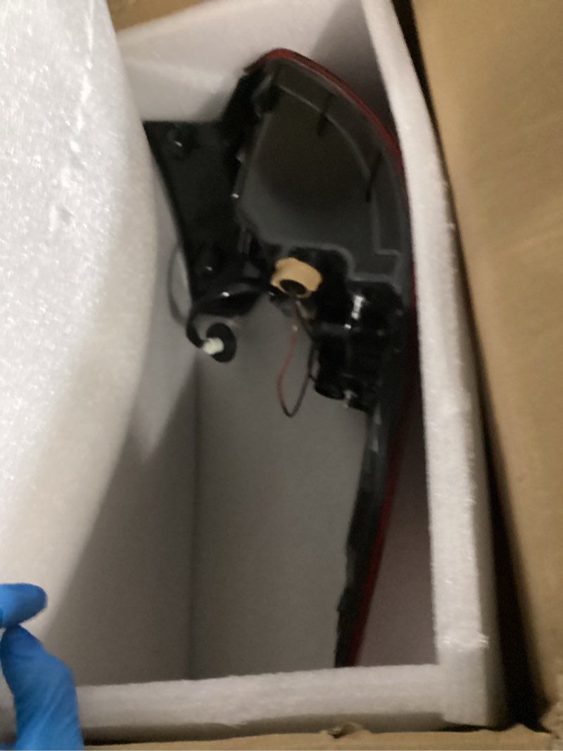 Condition photo showing As Is for GXYWADY Tail Light Rear Outer Replacement for Outlander 2016 2017 2018 2019 2020 Passenger Right Side Replacement for 8330B006