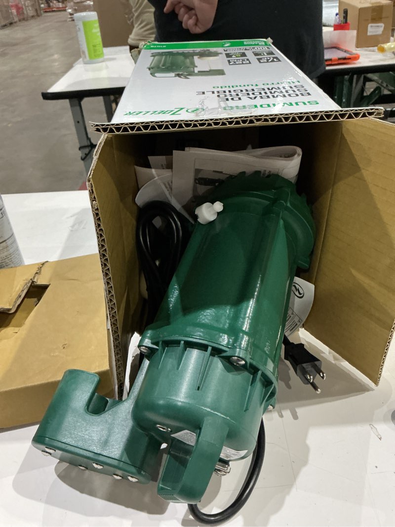 Condition photo showing As Is for zoeller 1/2 hp 115v cast iron submersible sump pump  60 gpm 1075-0001