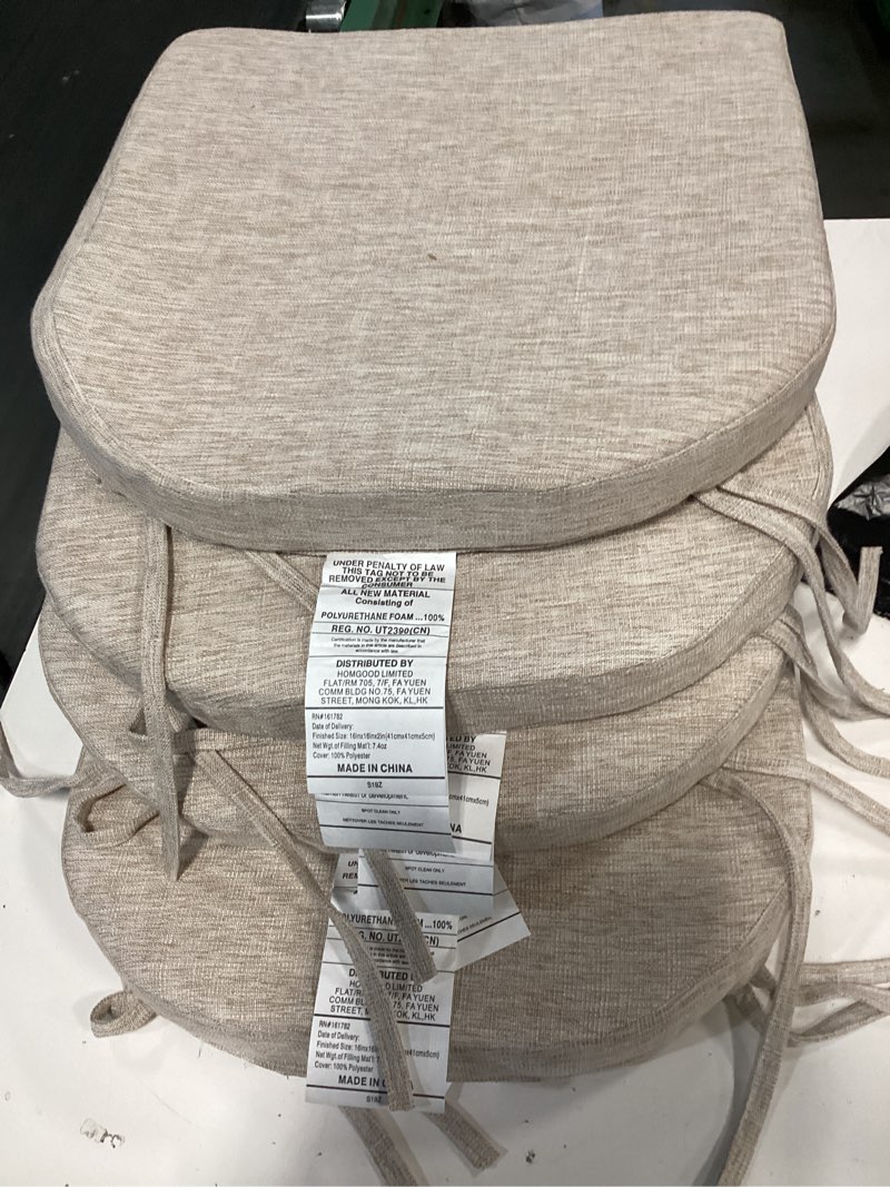 Condition photo showing Good Condition for aaaaacessories d-shaped chair cushions, 2" thick dining chair pads with ties and removable, machine-washable cover, 17" x 16", set of 4, oatmeal beige oatmeal beige 4 count(pack of 1)