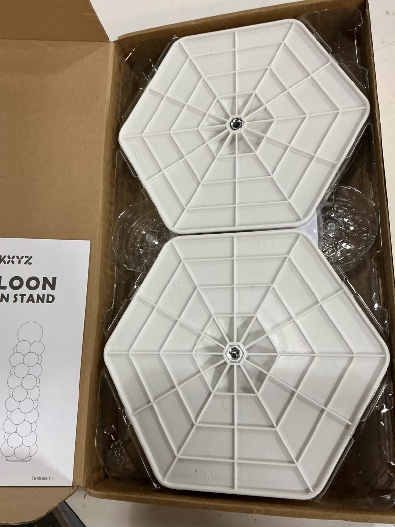 Condition photo showing New/Like New for tekxyz telescoping balloon stand set of 4, 1.5ft to 7ft free adjustable metal balloon column stand for party decorations