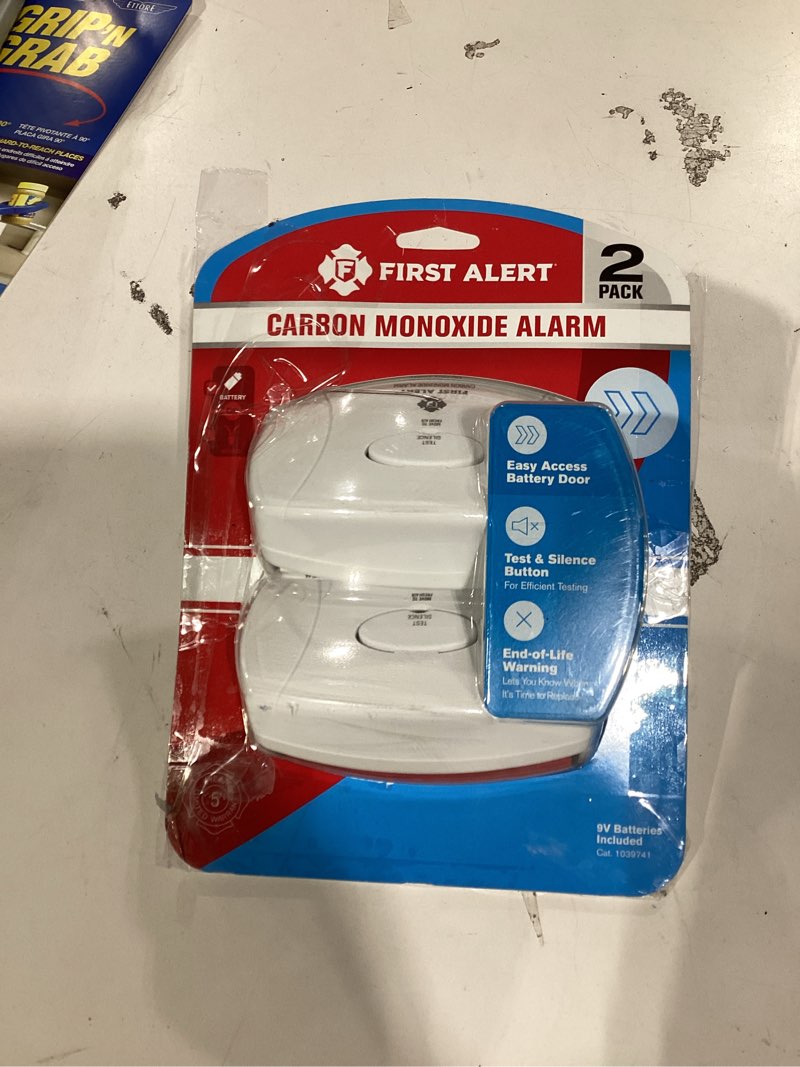 Condition photo showing Good Condition for first alert battery-powered electrochemical carbon monoxide detector