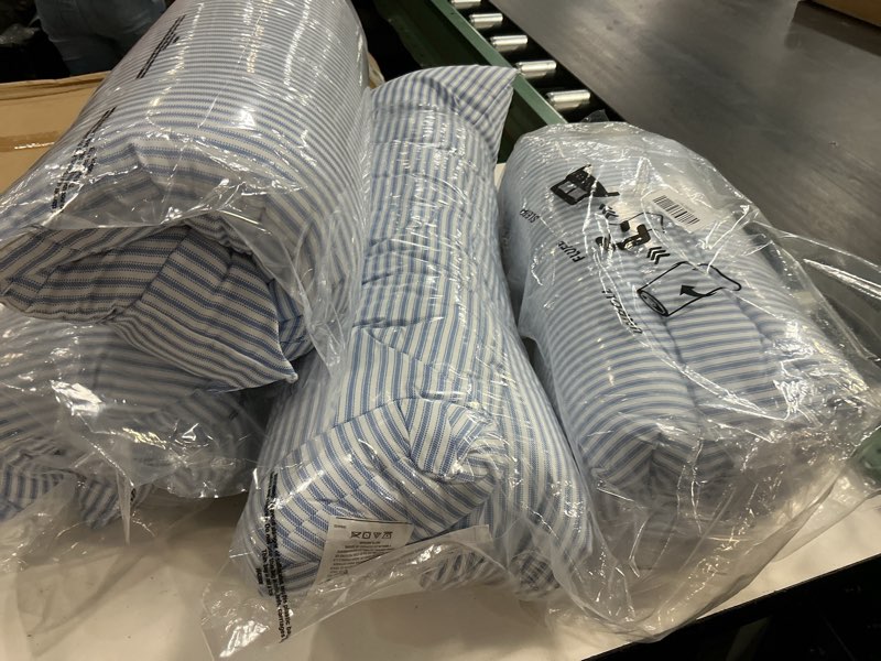 Condition photo showing New/Like New for 4 pack mainstays huge overfilled bed pillow, standard/queen