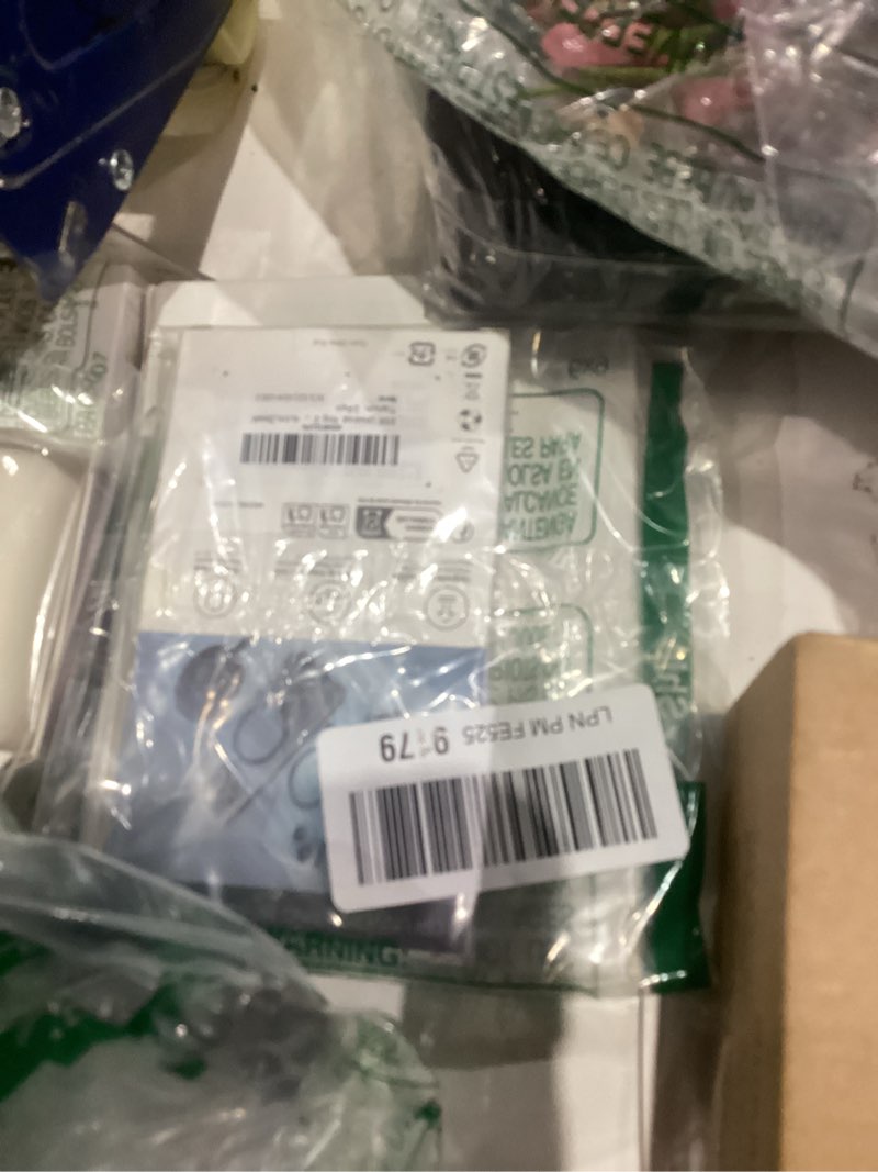 Condition photo showing New/Like New for ESR for MagSafe Sticker, MagSafe Ring Magnet, 2 Pack Magnetic Metal Ring, Universal Wireless Charger Conversion Kit for iPhone 17/16/16e/15/14/13/12/11, Galaxy S24/S23/S22, Google, and More Titanium - 2 Pack