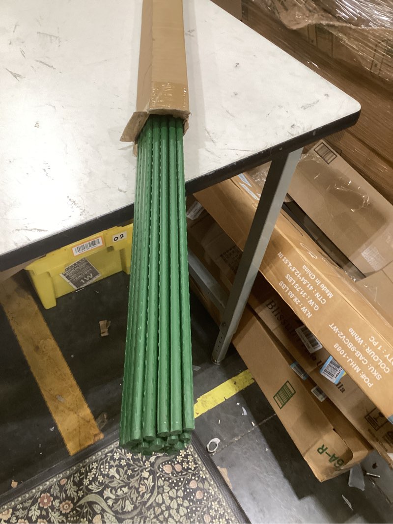 Condition photo showing Good Condition for garden stakes 57 inch, approx 5ft steel plant stakes 25 pack for gardening and farm, 57" plastic coated plant support for tomato, cucumber, bean, flower, potted more climbing plants 57 inch, pack of 25