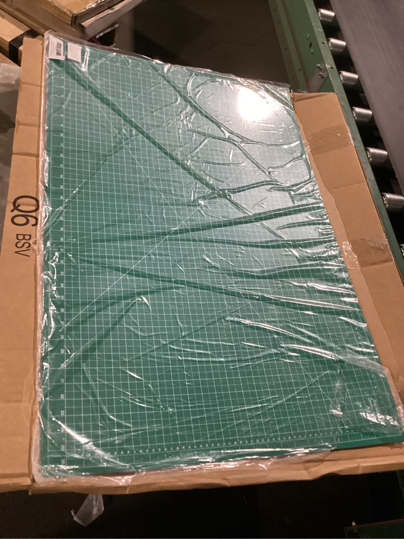 Condition photo showing Good Condition for density-upgraded 24" x 36" large self healing sewing mat, idemeet rotary cutting mat 5-ply cut board for crafts hobby project, scale size 24" x 36", a1, green green 36"l x 24"w