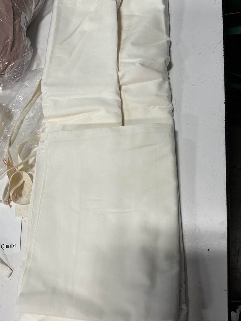 Condition photo showing Good Condition for organic crisp percale duvet cover set, queen, ivory