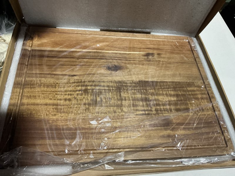 Condition photo showing Good Condition for 20" xl extra large wooden cutting boards for kitchen charcuterie boards hardwood solid chopping board big acacia wood cutting board meat serving cheese board thick butcher block turkey carving board 20"l x 15"w