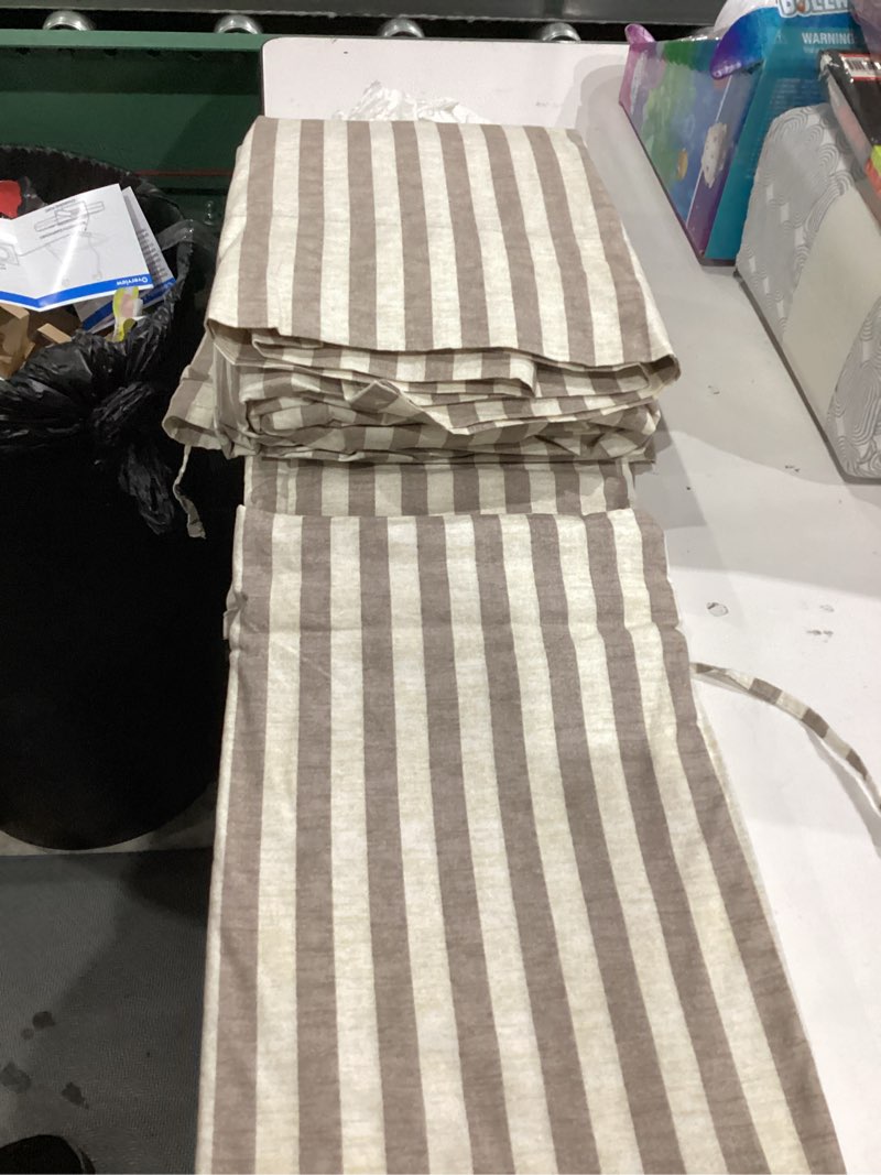 Condition photo showing Good Condition for beautiful striped 4-piece 100% cotton washed percale natural sheet set, full by drew barrymore