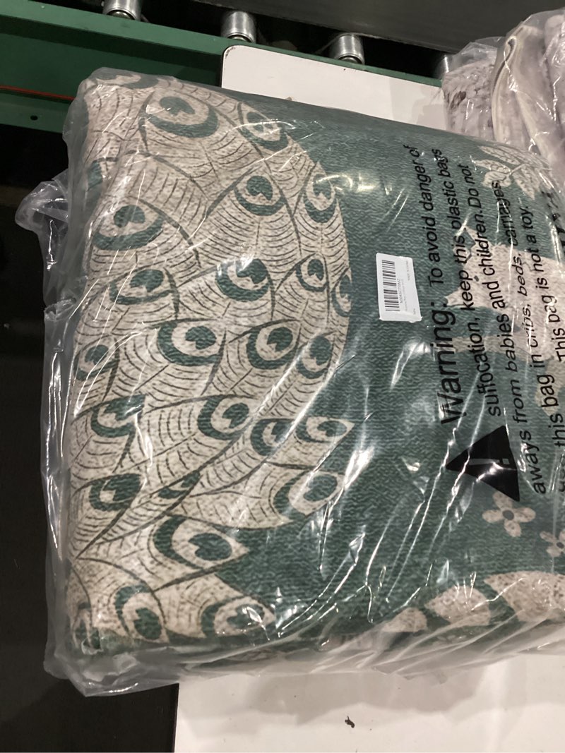 Condition photo showing Good Condition for moynesa green 8x10 area rugs for living room, washable vintage animal area rug for bedroom, dining room table, home office, boho soft non slip indoor large carpets (8x10 green) 8' x 10' (rectangular) green