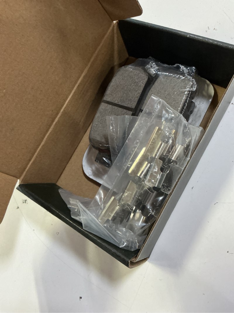 Condition photo showing New/Like New for bosch bc1451 quietcast premium ceramic disc brake pad set - compatible with select acura tsx; honda accord; rear