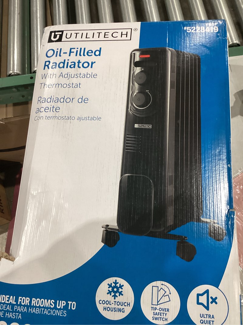 utilitech oil-filled radiator with adjustable thermostat radiador de aceite con termostato ajustable