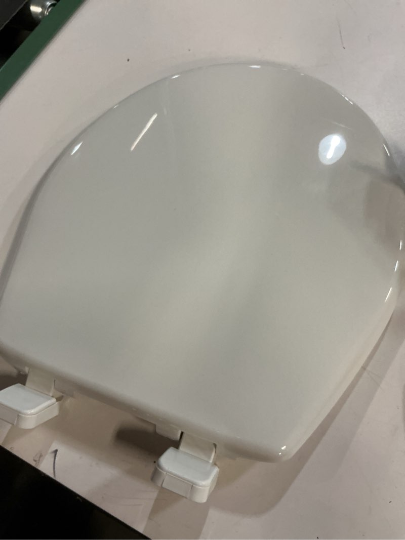 Condition photo showing Good Condition for Bemis 1500EC 390 Lift-Off Wood Elongated Toilet Seat, Cotton White (Pack of 1)