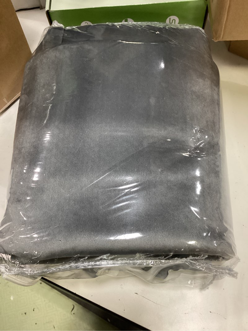 Condition photo showing Good Condition for couch cover, cat scratch resistant sofa cover, waterproof sofa cover, heavy duty anti slip washable pet furniture protector, ultra soft pet friendly couch protectors for cats, dogs, kids 102"x71" grey armchair / single seat(102"x71")