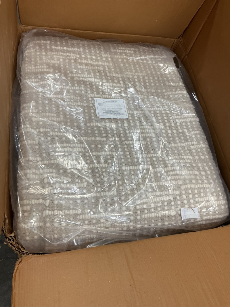 Condition photo showing Good Condition for (similar) catnapper kellen castered cocktail ottoman in morocco