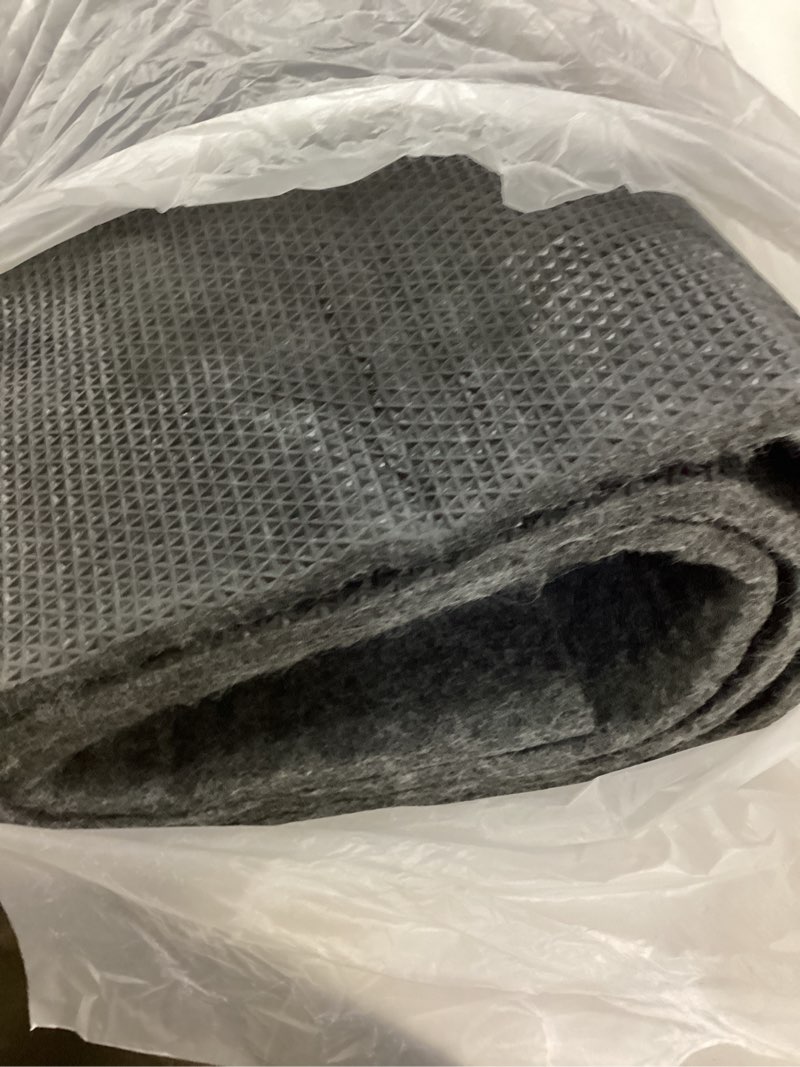Condition photo showing Good Condition for VEVOR Rug Pad 3 x 5 ft, Non-Slip Carpet Area Pad, Rug Mat Padding with Dual Surface Felt Cushion & Rubber Gripper, Hardwood Floor Protection for All Floors, Finishes, Keeps Carpets in Place 5' x 3' (Rectangular)