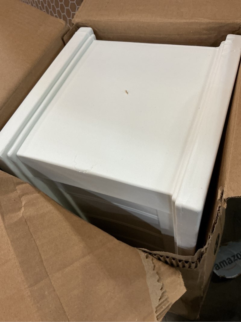 Condition photo showing Good Condition for mayne cape cod 3ft window box - white - 36in l x 11in w x 10.8in h - with 6.5 gallon built-in water reservoir (4840-w) planter
