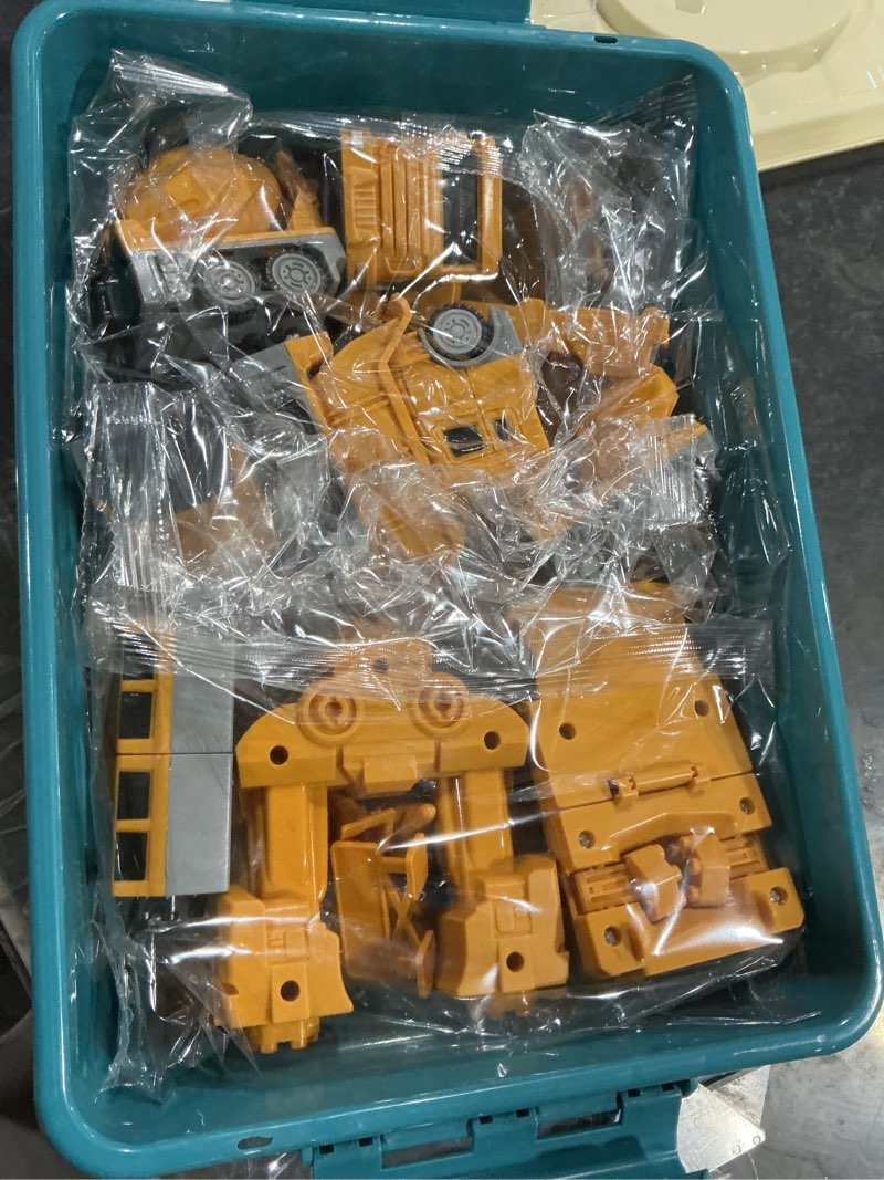 Condition photo showing Good Condition for magnetic transform engineering car assembled toys, construction vehicles with storage box, 7 in 1 robot toys set, magnetic blocks for kids age 3-8 year old boy gift, outdoor toddler activities toys engineering series (35 pcs)