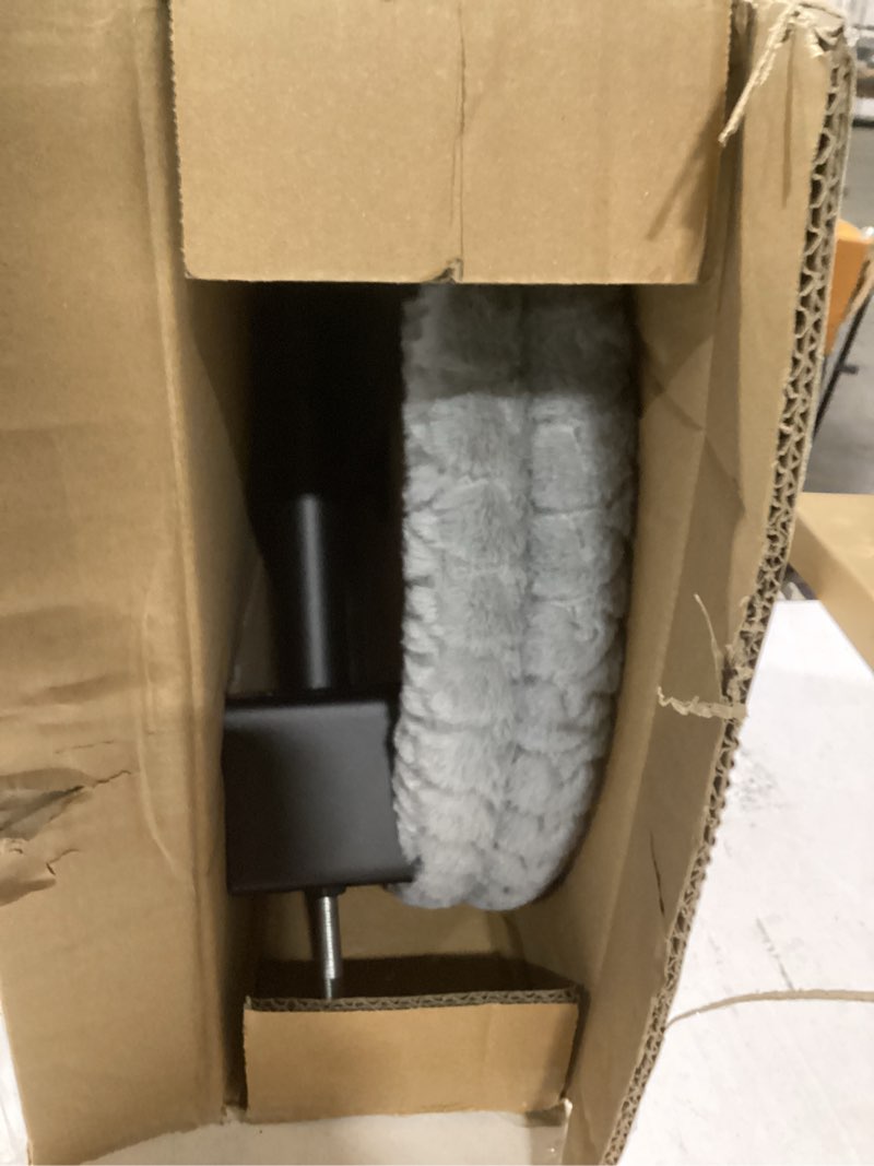 Condition photo showing Good Condition for desk cat bed,desk cat nest bed,suitable for cats weighing up to 40 pounds,the height is adjustable and the cat desk bed can be rotated 360 degrees,suitable for indoor cats